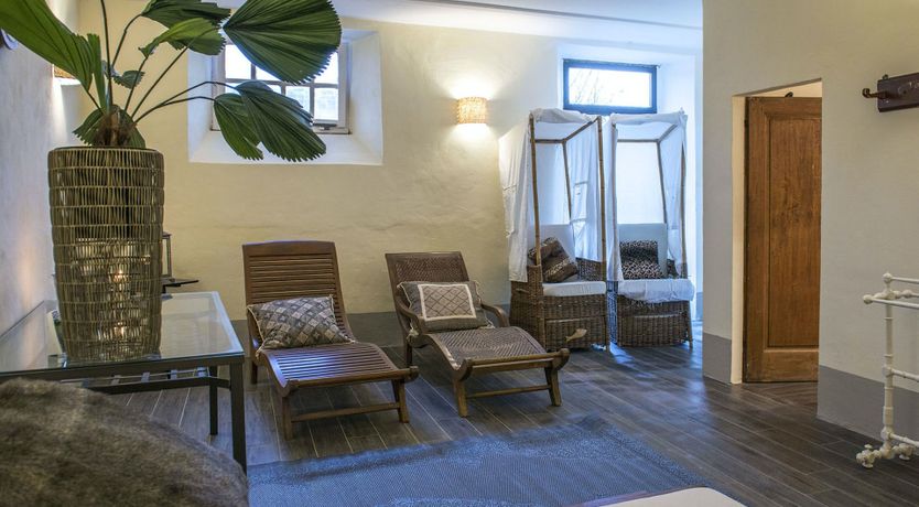 Photo of Castle in Green