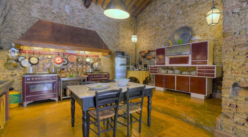 Photo of Castle in Green