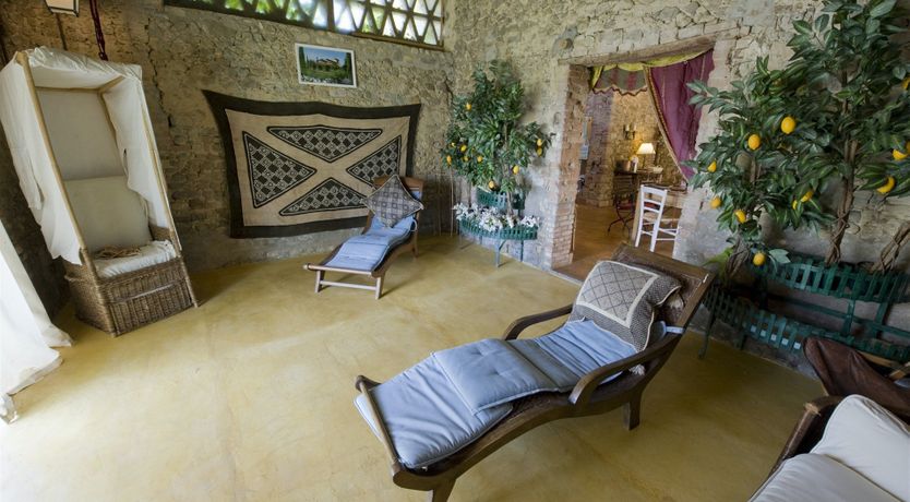 Photo of Castle in Green