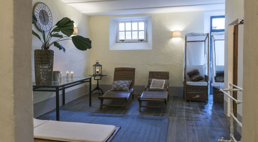 Photo of Castle in Green