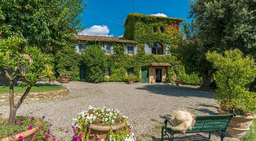 Photo of Castle in Green