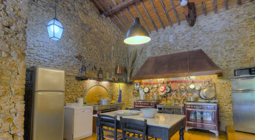 Photo of Castle in Green