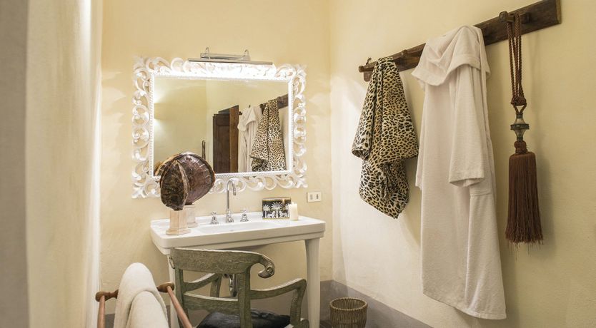 Photo of Castle in Green