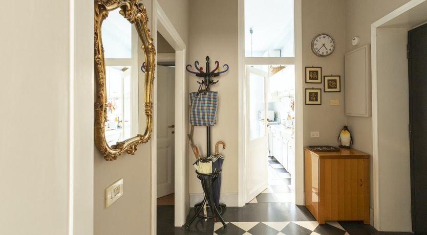 Photo of Jigsaw Frame