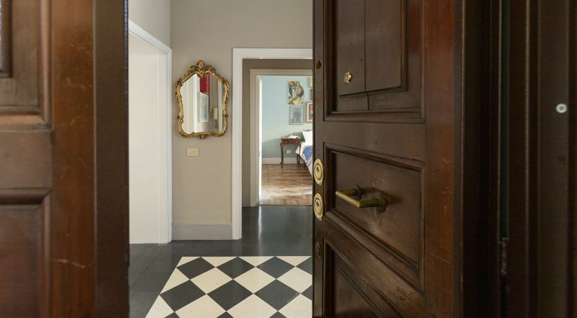 Photo of Jigsaw Frame