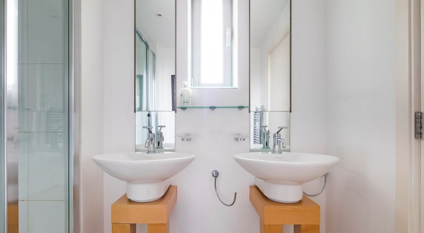 Photo of Penthouse Perspective