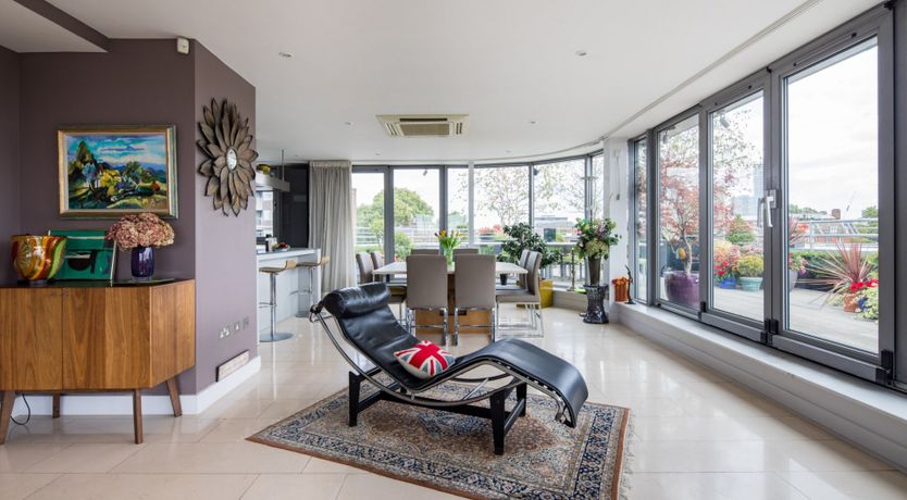 Photo of Penthouse Perspective