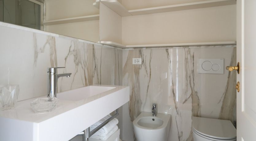 Photo of River Elegance