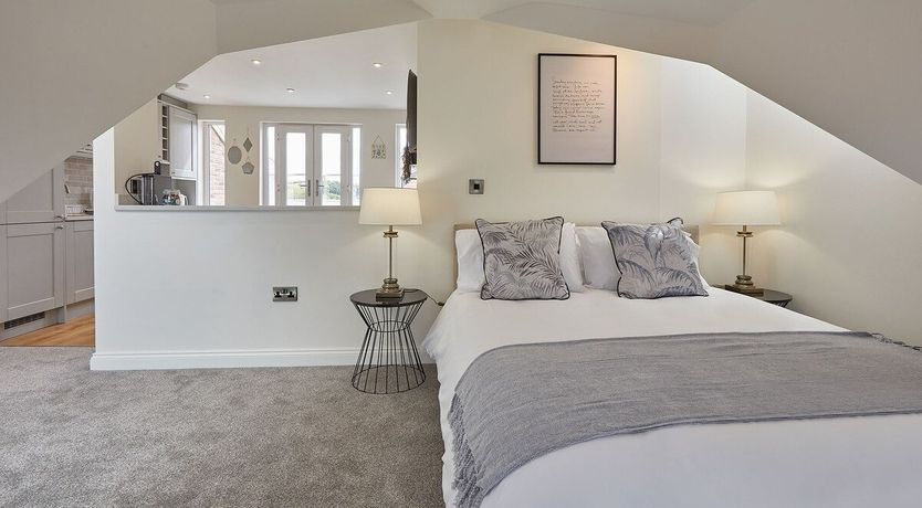 Photo of Anchors Aweigh