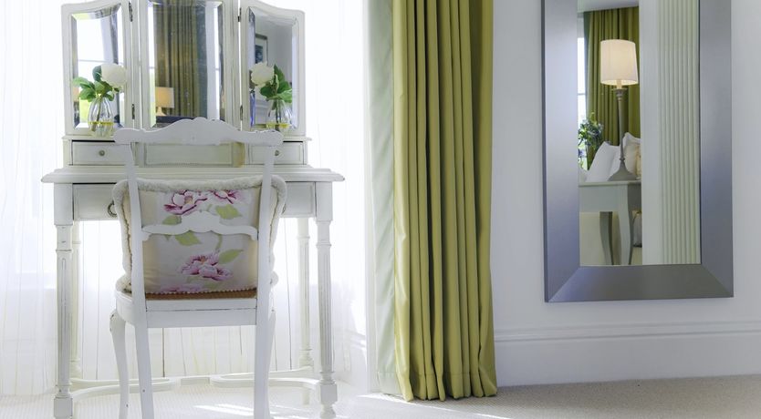 Photo of Court Suite