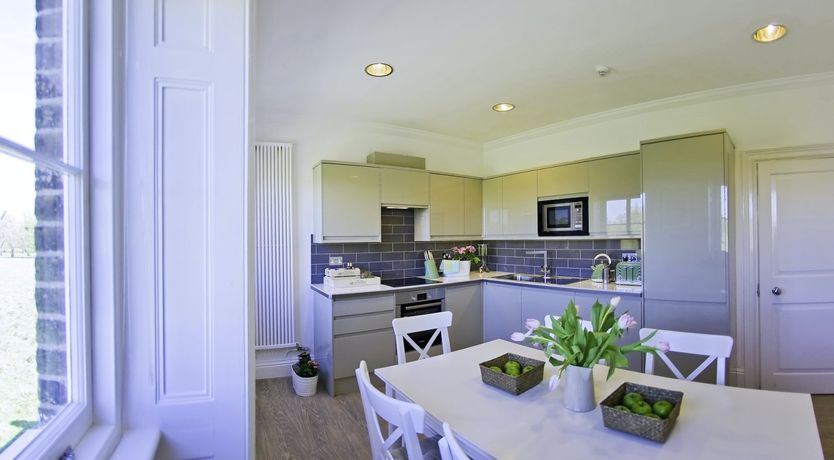 Photo of Court Suite