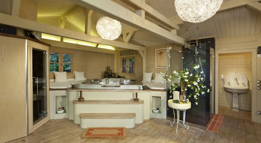 Photo of Yellow Climbing Rose