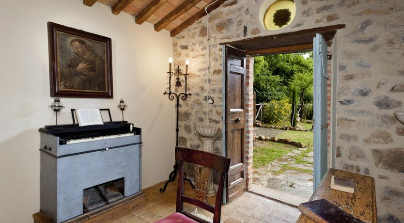 Photo of Yellow Climbing Rose