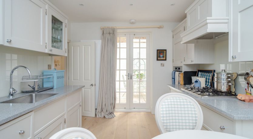 Photo of Abingdon Charm