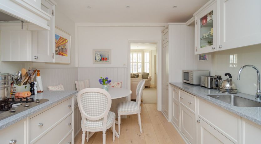 Photo of Abingdon Charm