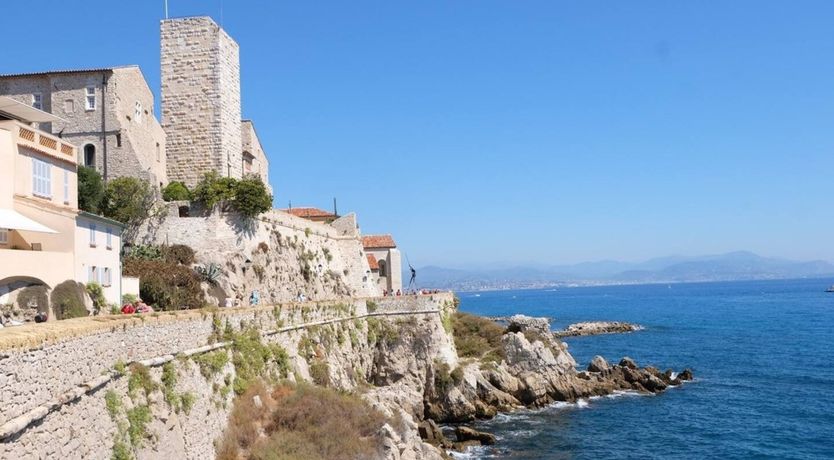 Photo of Place Sur La Mer