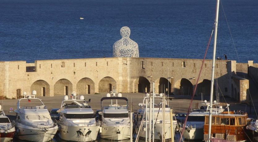 Photo of Place Sur La Mer