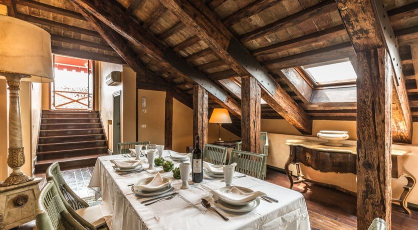 Photo of Masque Ball