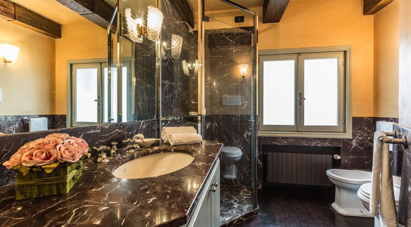 Photo of Masque Ball