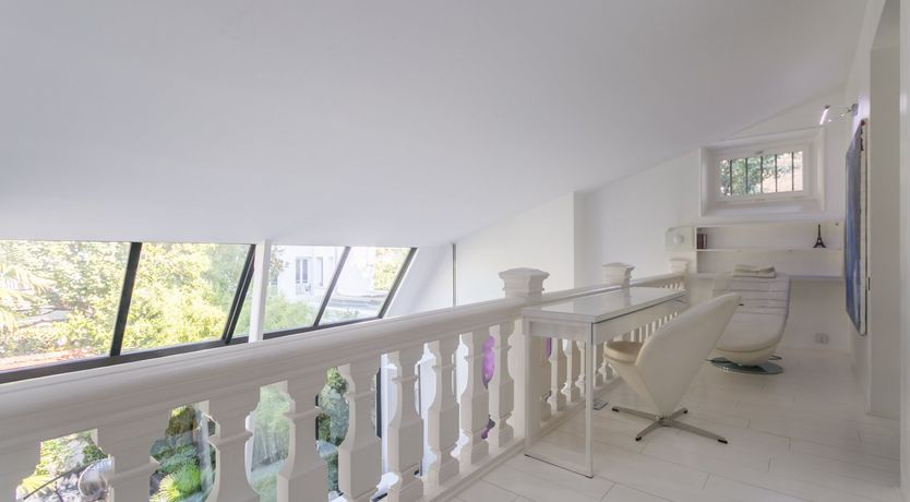 Photo of Greenhouse Botanica