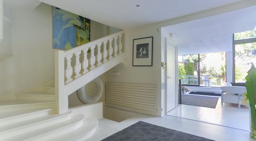 Photo of Greenhouse Botanica