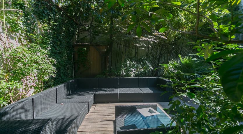 Photo of Greenhouse Botanica