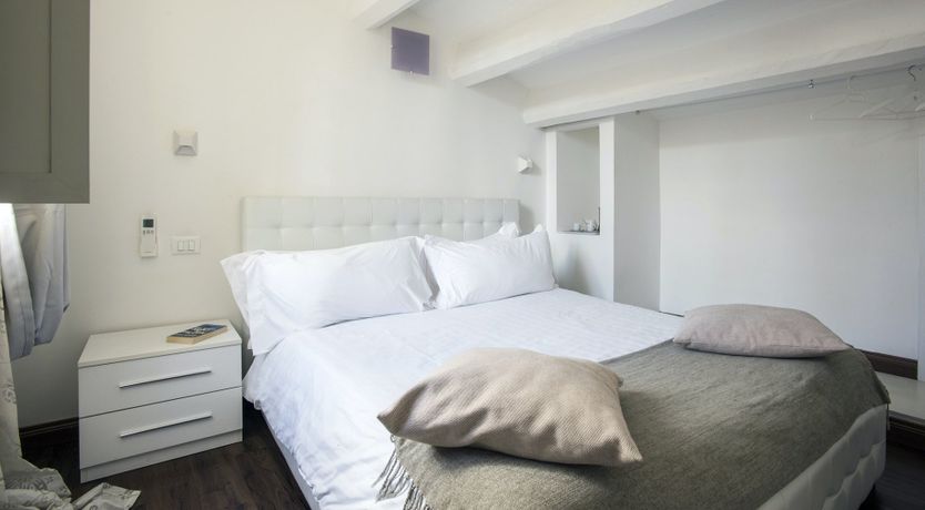 Photo of Vino Bianco