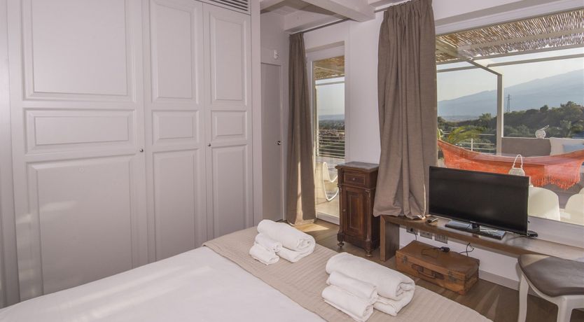 Photo of Head Full of Flowers