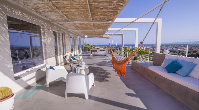 Photo of Head Full of Flowers