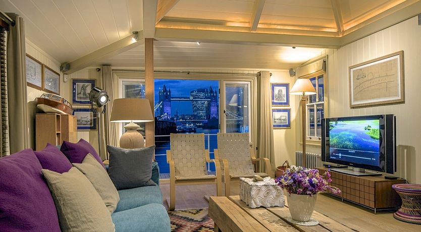 Photo of The Harpy Houseboat