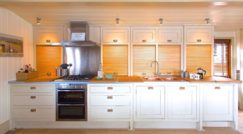 Photo of The Harpy Houseboat