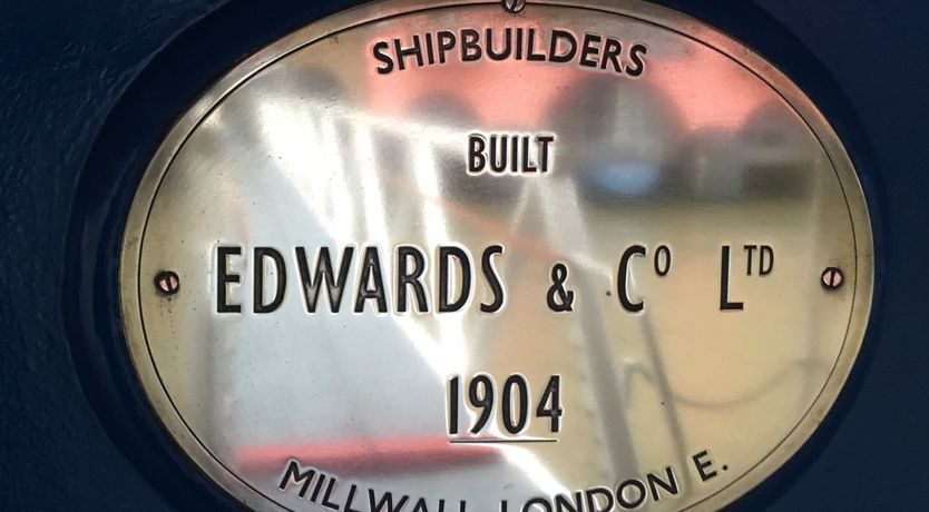 Photo of The Harpy Houseboat