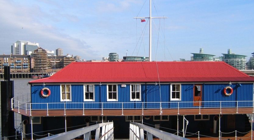 Photo of The Harpy Houseboat