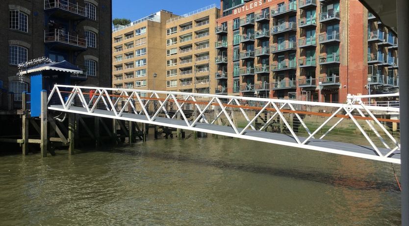 Photo of The Harpy Houseboat