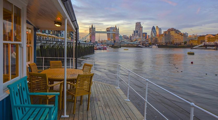 Photo of The Harpy Houseboat