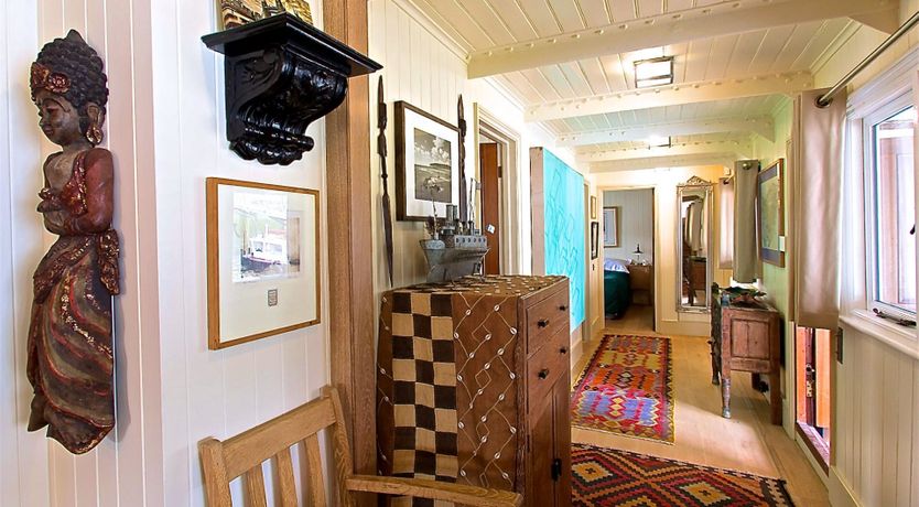 Photo of The Harpy Houseboat