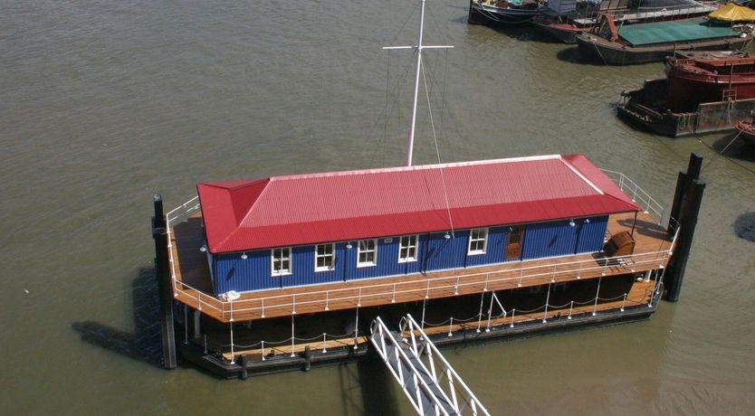 Photo of The Harpy Houseboat