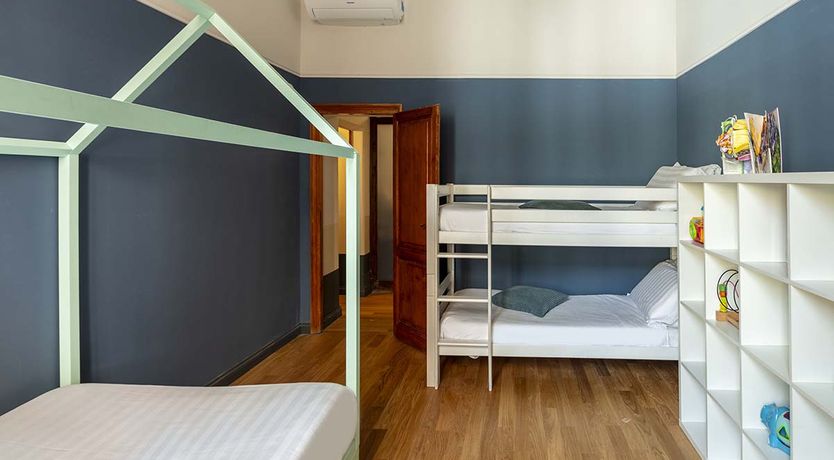 Photo of Starry Eyes