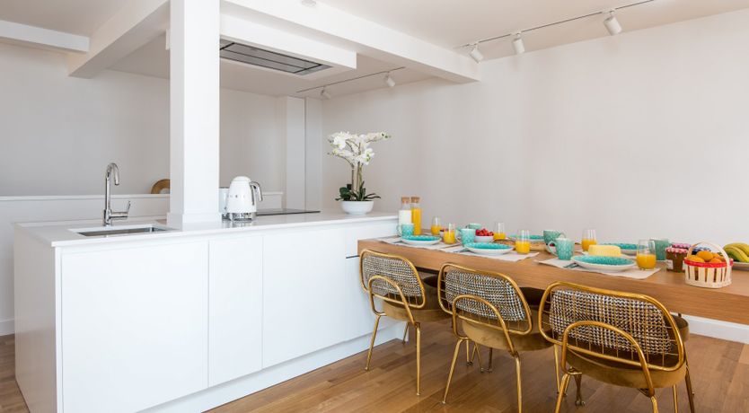 Photo of Sun & Savoy