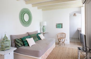 Fay Alcove Villa