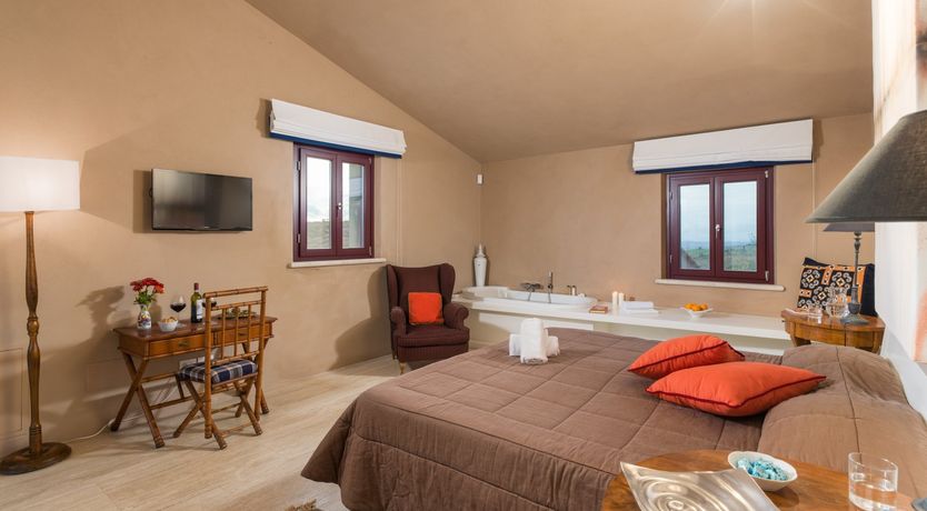 Photo of Little Hills