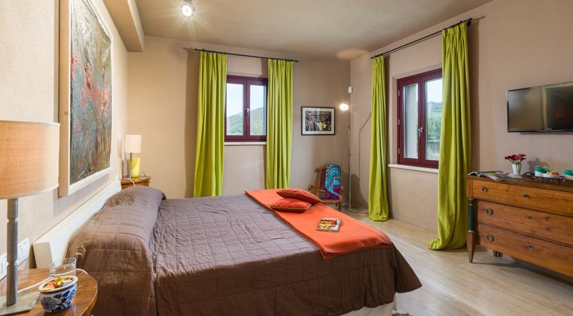 Photo of Little Hills