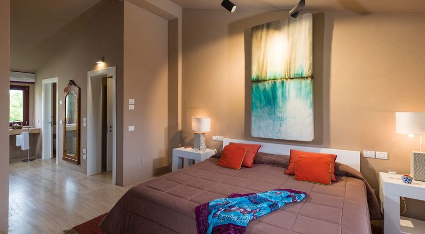 Photo of Little Hills