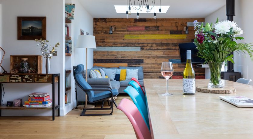 Photo of Crackle & Stove