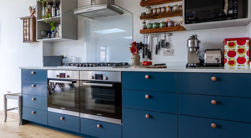 Photo of Crackle & Stove