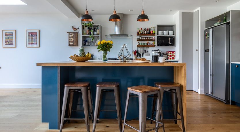 Photo of Crackle & Stove