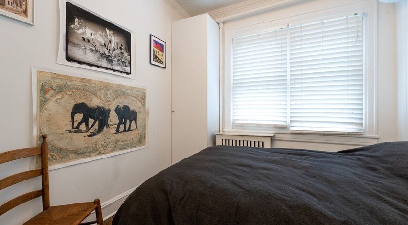 Photo of Chandelier Life