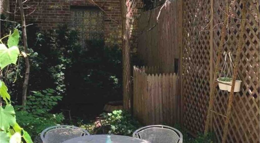 Photo of Chandelier Life