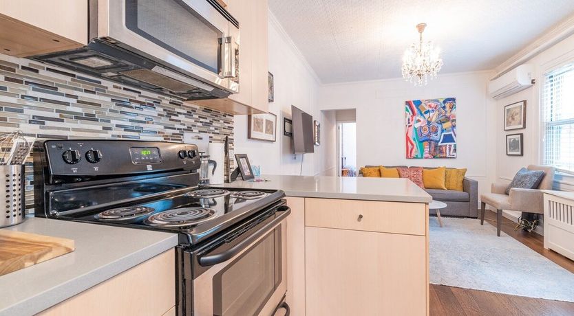 Photo of Chandelier Life