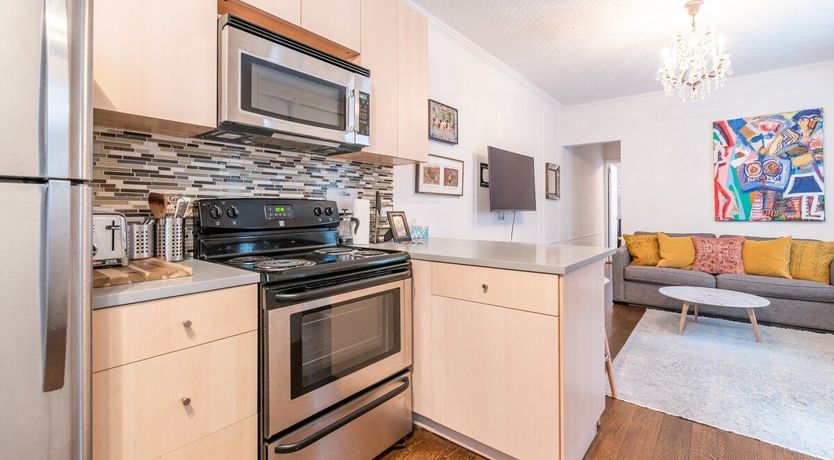 Photo of Chandelier Life